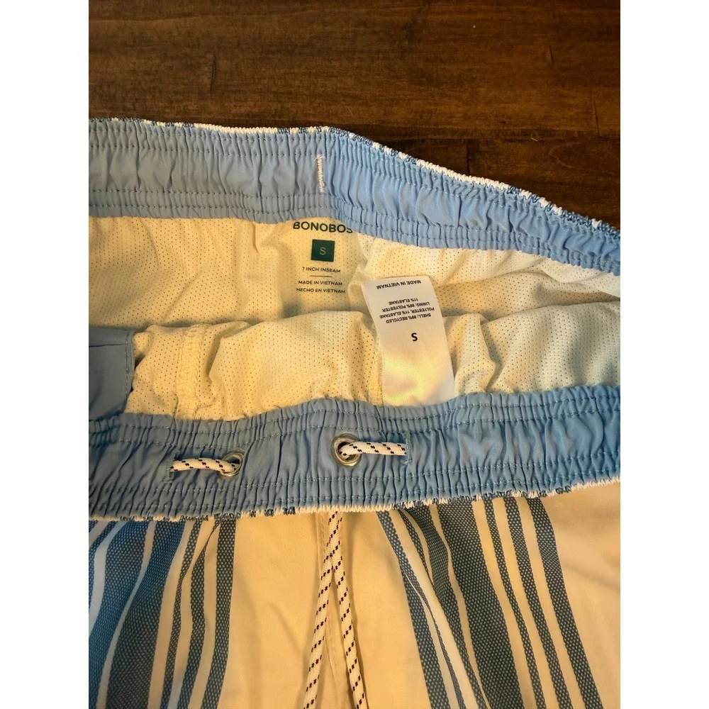 Bonobos Mens Swim Trunks Blue White Vertical Stripe 7 Inch Inseam Size Small NWT